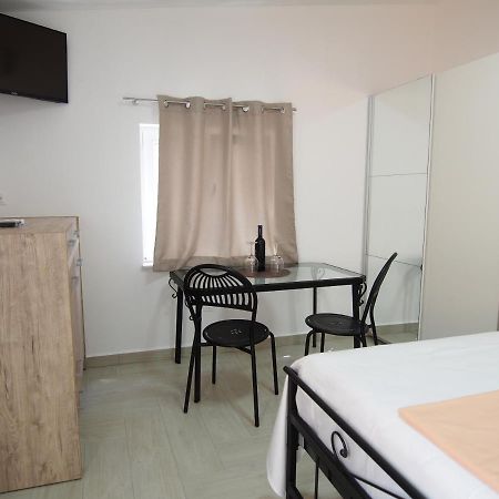 Apartment Ana Ντουμπρόβνικ Εξωτερικό φωτογραφία